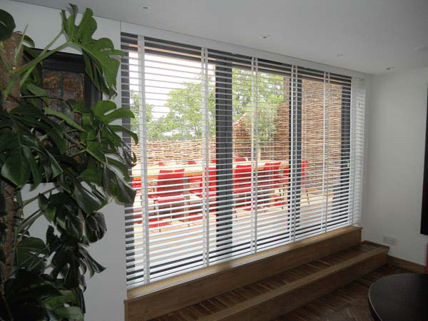 Venetian blinds